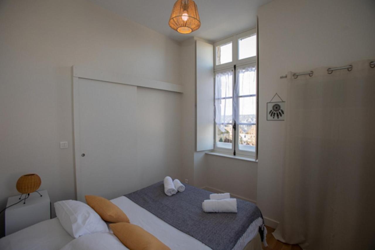 Val Cocherel - Hotel Le Challonge Dinan Dış mekan fotoğraf